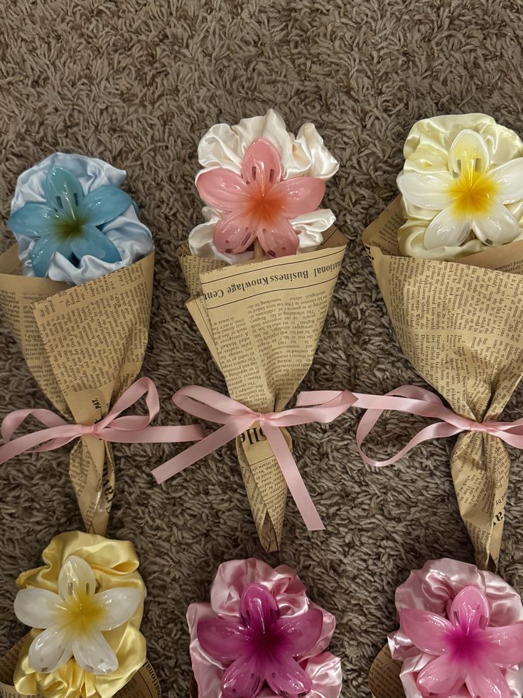 Flower clip bouquets